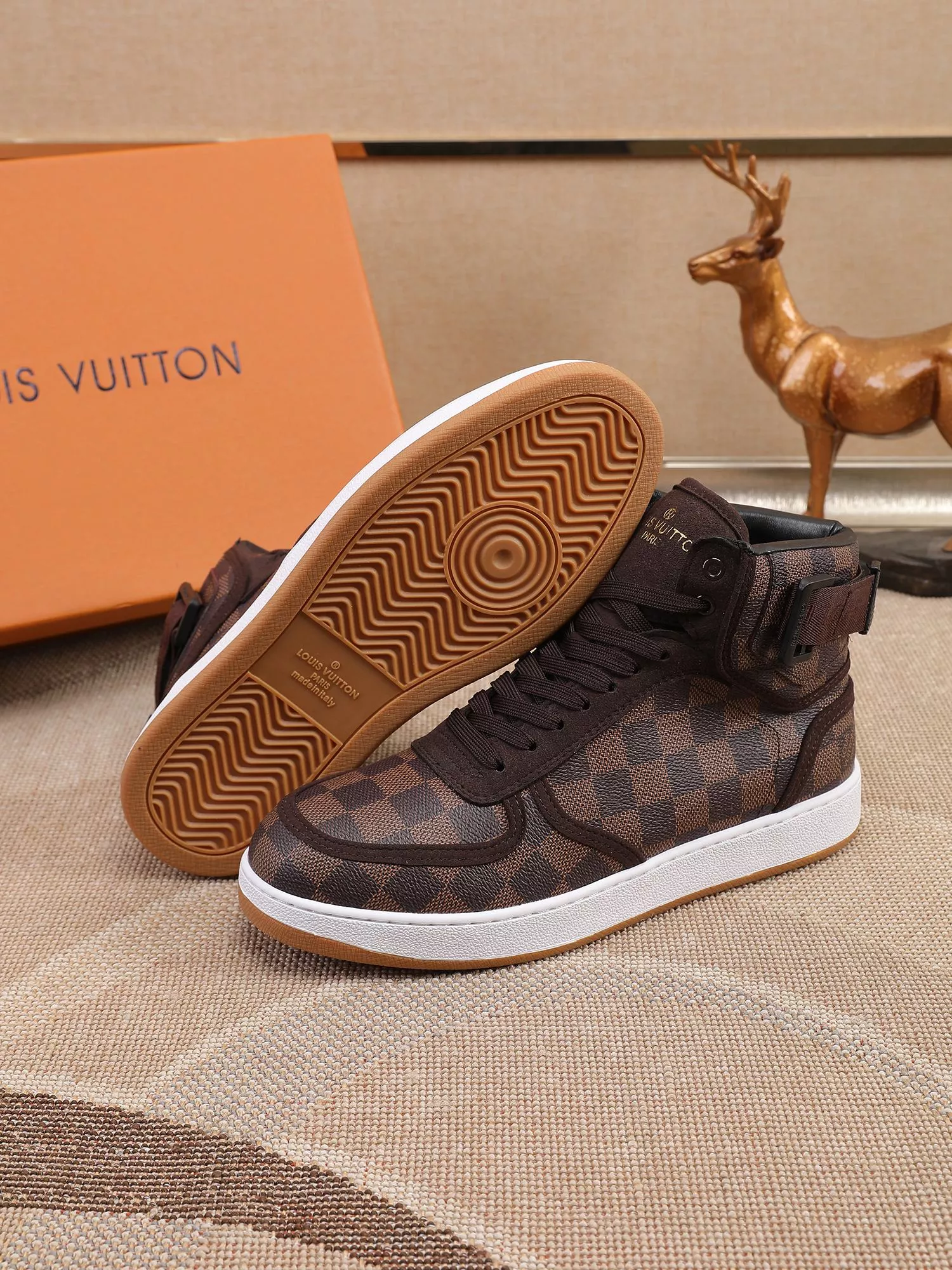 louis vuitton high tops chaussures pour homme s_12ba1aa2